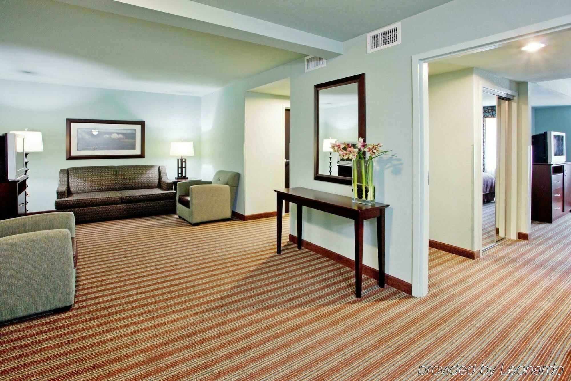 Holiday Inn Hotel & Suites Gateway By Ihg Williamsburg Zewnętrze zdjęcie
